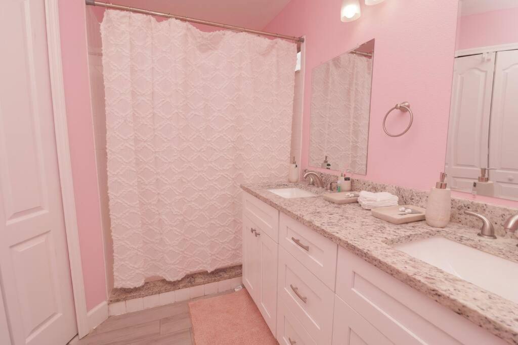 The Pink House Orlando Villa Exterior photo