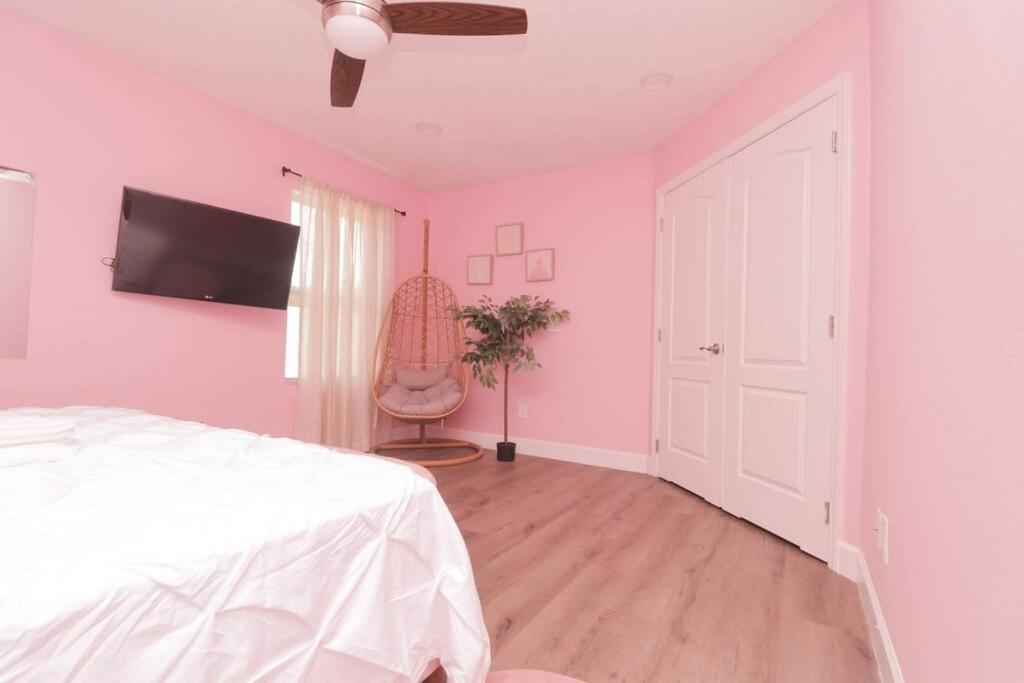 The Pink House Orlando Villa Exterior photo